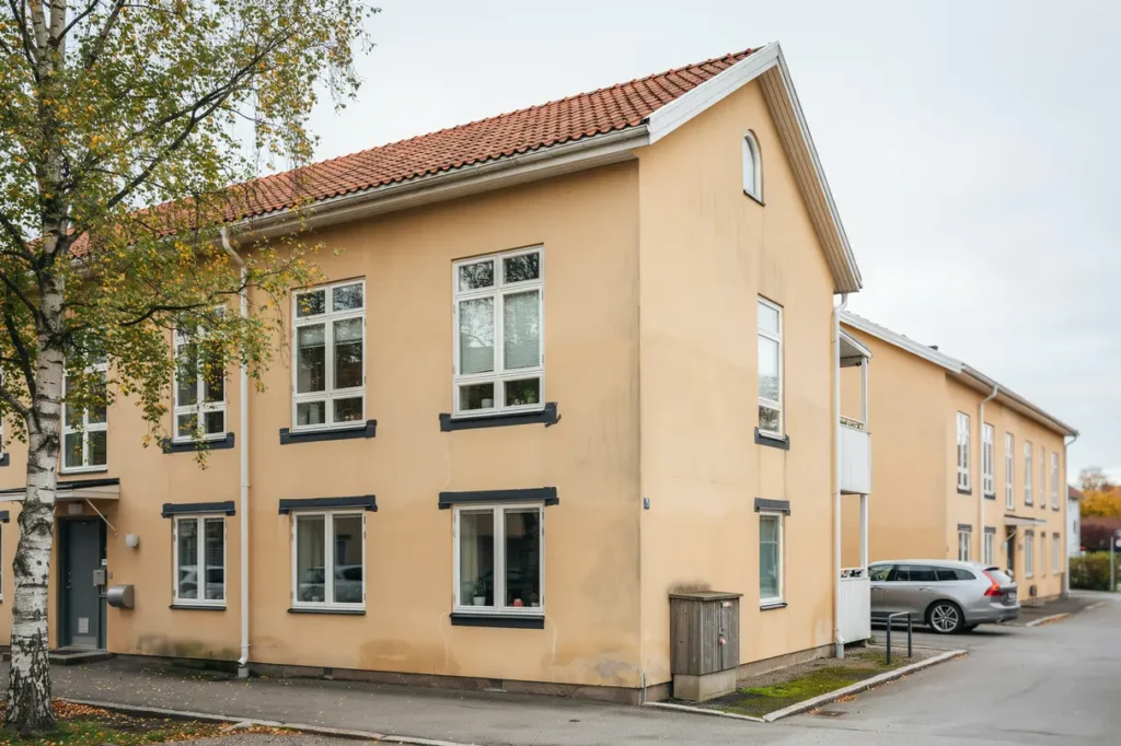 byte av f nsterbleck p flerfamiljshus i brandk rr nyk ping